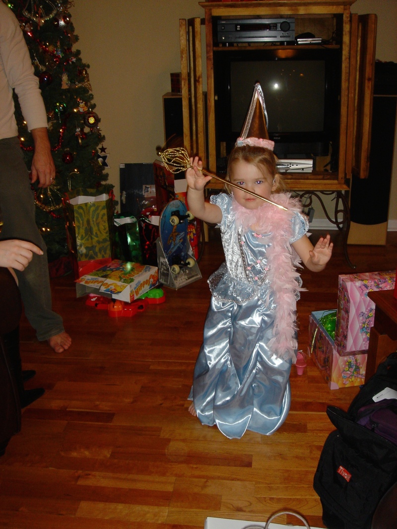 Hildebrand Christmas ScreenSaver/800x600_2004-12-25-09 Christmas Day J&K.jpg